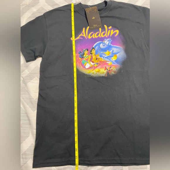 🌸Nwt Disney Aladdin Sz Medium Tee Black - Picture 8 of 10